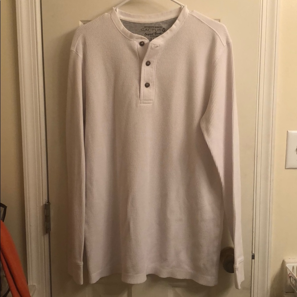 Men’s sweater. Size large. Good condition